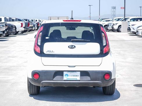 Used 2017 Kia Soul FWD image 7