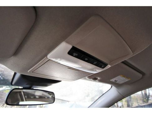 Used 2025 Nissan Sentra SV FWD image 21