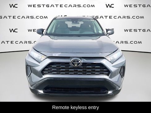 Used 2020 Toyota RAV4 LE image 4