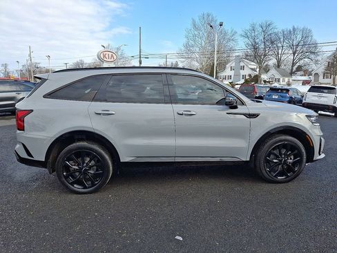 Used 2022 Kia Sorento SX image 8