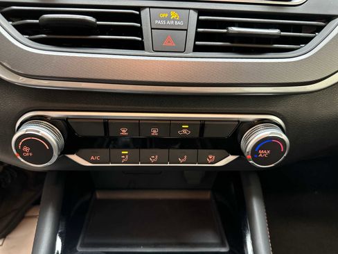 New 2025 Nissan Altima 2.5 SR image 15