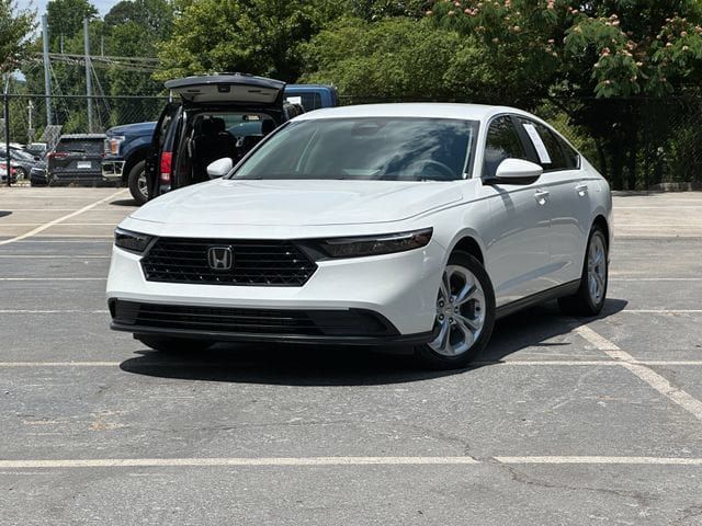 Used 2023 Honda Accord LX image 1