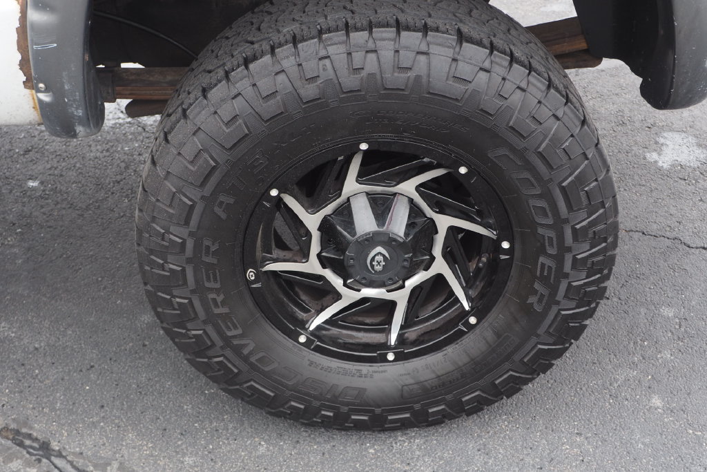 Used 2006 Dodge Ram 2500 Truck Laramie AWD/4WD image 9