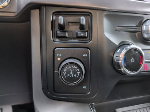 Used 2025 Ford F150 XLT w/ Equipment Group 302A MID image 23