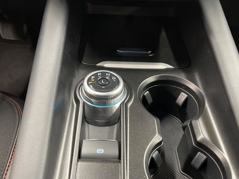 Used 2025 Ford Explorer ST-Line w/ ST-Line Street Pack image 21