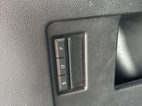 Used 2019 Ford Expedition Max XLT image 4