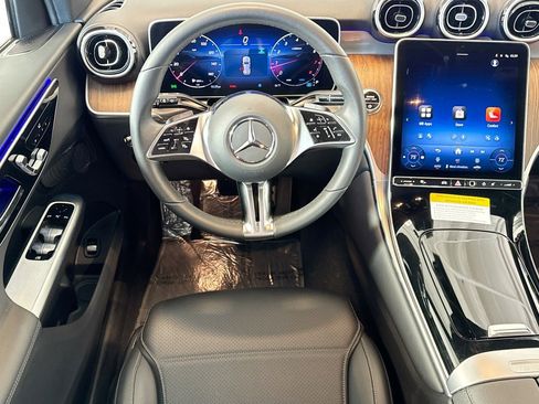 Certified 2025 Mercedes-Benz GLC 300 image 20