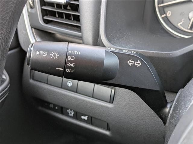 Used 2024 Nissan Rogue SV FWD image 16