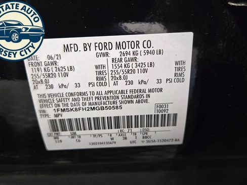 Used 2021 Ford Explorer Limited w/ Equipment Group 301A AWD/4WD image 29