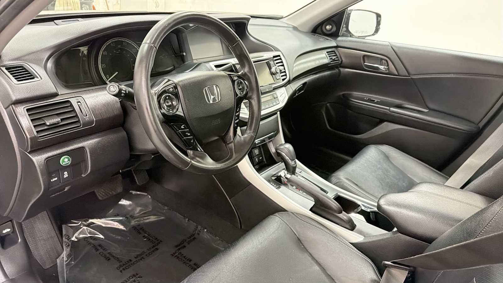 Used 2015 Honda Accord EX-L image 12