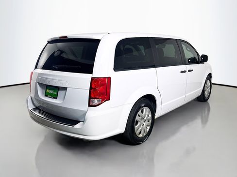 Used 2019 Dodge Grand Caravan SE image 10