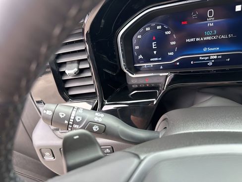 Used 2023 Chevrolet Silverado 1500 ZR2 w/ Technology Package image 32