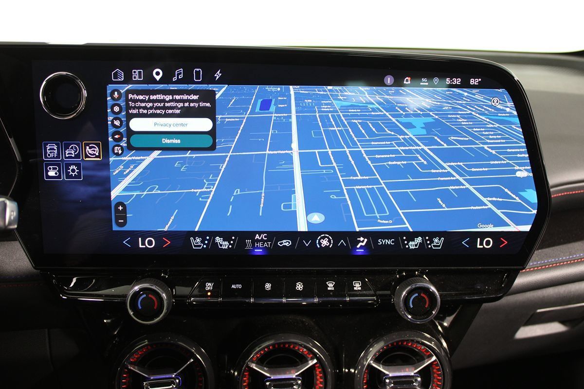 Used 2024 Chevrolet Blazer EV RS AWD/4WD image 14