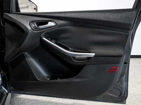 Used 2015 Ford Focus ST w/ Equipment Group 401A image 54