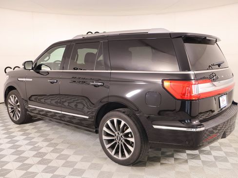 Used 2020 Lincoln Navigator Reserve AWD/4WD image 25