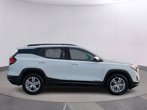 Used 2019 GMC Terrain SLE w/ Driver Convenience Package FWD image 6