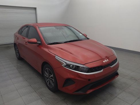 Used 2023 Kia Forte LXS image 13