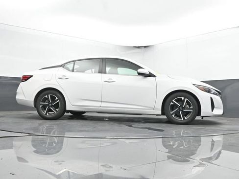 Used 2024 Nissan Sentra SV FWD image 43