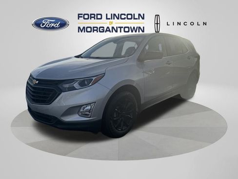 Used 2020 Chevrolet Equinox LT w/ Driver Convenience Package image 2