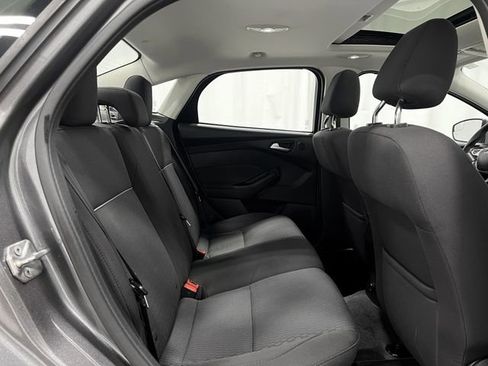 Used 2012 Ford Focus SEL image 28