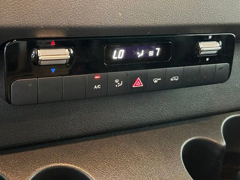 Used 2025 Mercedes-Benz Sprinter 2500 image 29