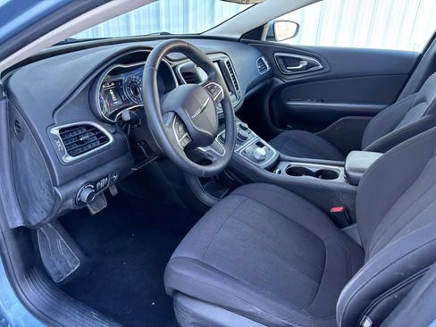 Used 2015 Chrysler 200 Limited w/ Convenience Group image 13