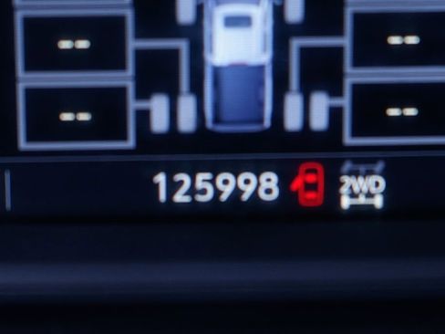 Used 2021 GMC Sierra 3500 SLT w/ SLT Convenience Package image 23