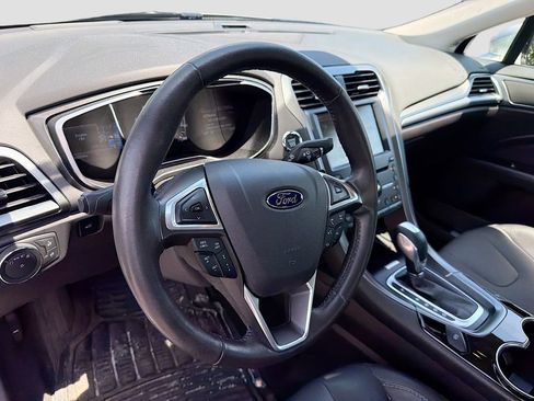 Used 2016 Ford Fusion Titanium AWD/4WD image 9