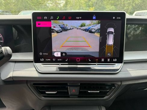 Used 2026 Volkswagen Tiguan SE FWD image 6