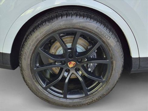 Used 2026 Porsche Cayenne AWD/4WD image 20
