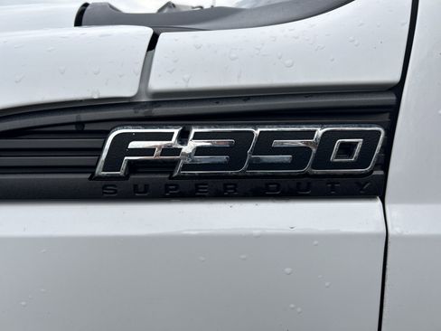 Used 2012 Ford F350 XL w/ Camper Pkg AWD/4WD image 10