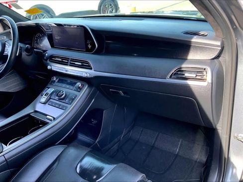 Used 2022 Hyundai Palisade Calligraphy image 16