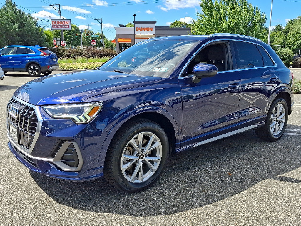 Used 2023 Audi Q3 2.0T Premium Plus w/ Premium Plus Package AWD/4WD image 6