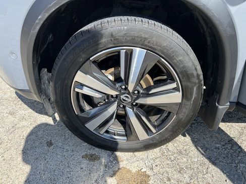 Used 2023 Nissan Rogue Platinum w/ Platinum Premium Package image 33