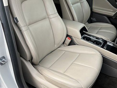 Used 2022 Lincoln Corsair FWD image 13