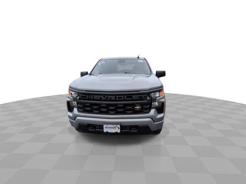 Used 2024 Chevrolet Silverado 1500 Custom image 3