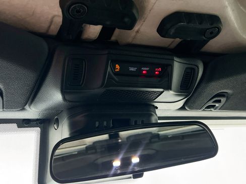 Used 2024 Jeep Wrangler Unlimited Sahara AWD/4WD image 22