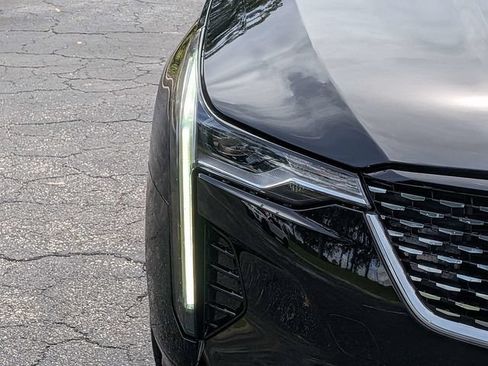 Used 2024 Cadillac CT4 Luxury w/ Sun And Sound Package RWD image 9