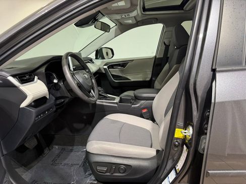 Certified 2023 Toyota RAV4 XLE w/ Convenience Package AWD/4WD image 13