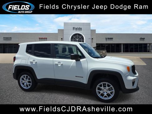 Used 2023 Jeep Renegade Latitude AWD/4WD image 1