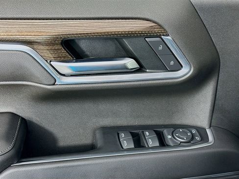 Used 2022 Chevrolet Silverado 1500 RST image 18