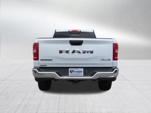 Certified 2025 RAM 1500 Big Horn AWD/4WD image 4