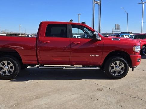 Used 2024 RAM 2500 Big Horn w/ Sport Appearance Package image 7
