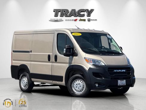 Used 2025 RAM ProMaster 1500 w/ Safety Group FWD image 1