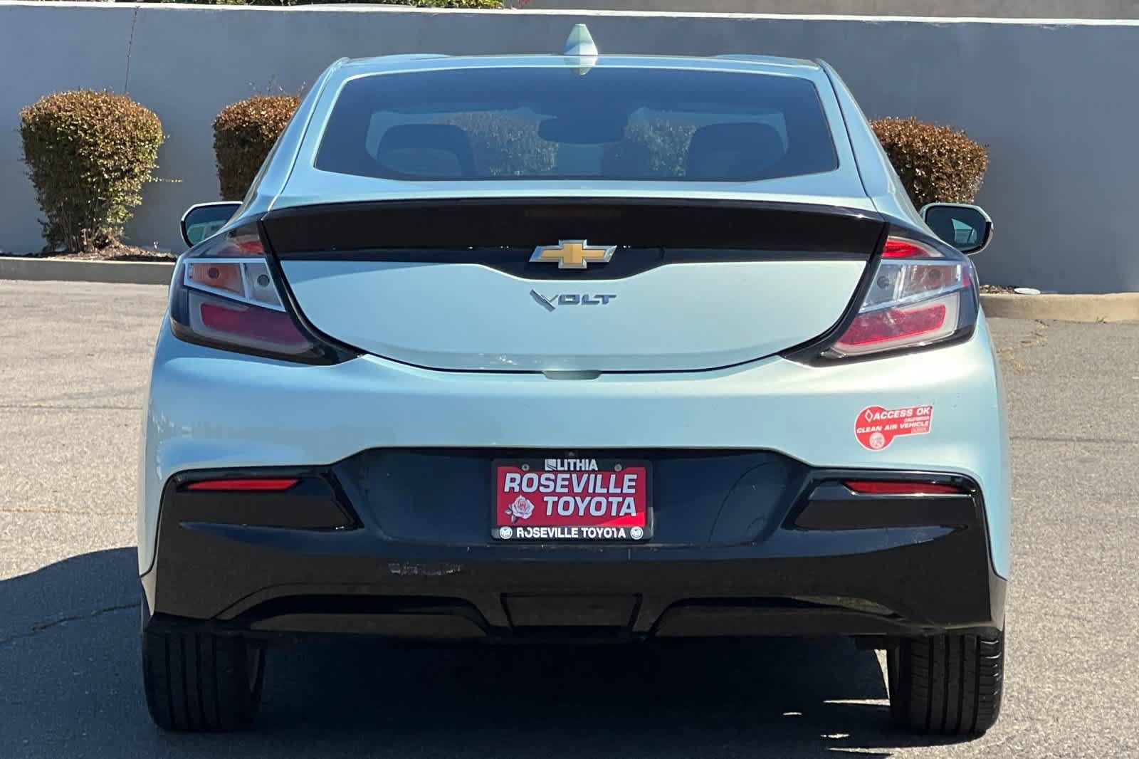 Used 2018 Chevrolet Volt LT FWD image 8