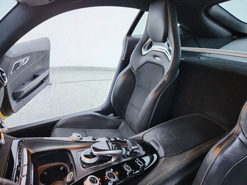 Used 2016 Mercedes-Benz AMG GT S w/ Exclusive Interior Package image 26
