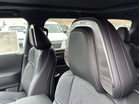 New 2026 INFINITI QX80 Autograph w/ Premium Cargo Package image 18