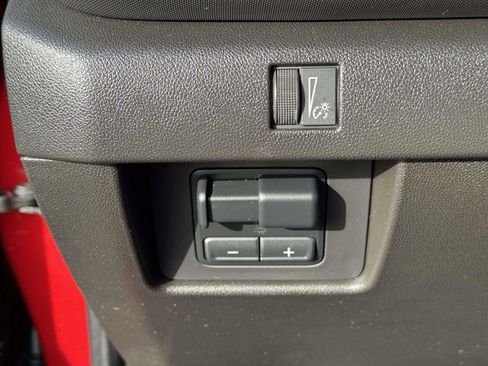 Used 2025 Chevrolet Colorado Z71 image 25