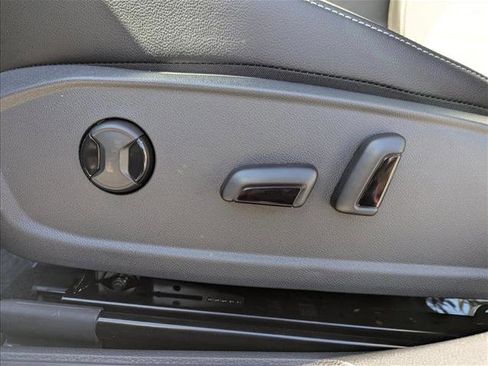 New 2026 Volkswagen Jetta SE image 11