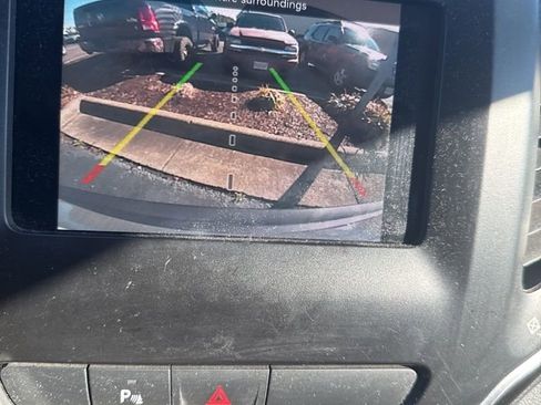 Used 2019 Jeep Cherokee Latitude Plus w/ Cold Weather Group image 7